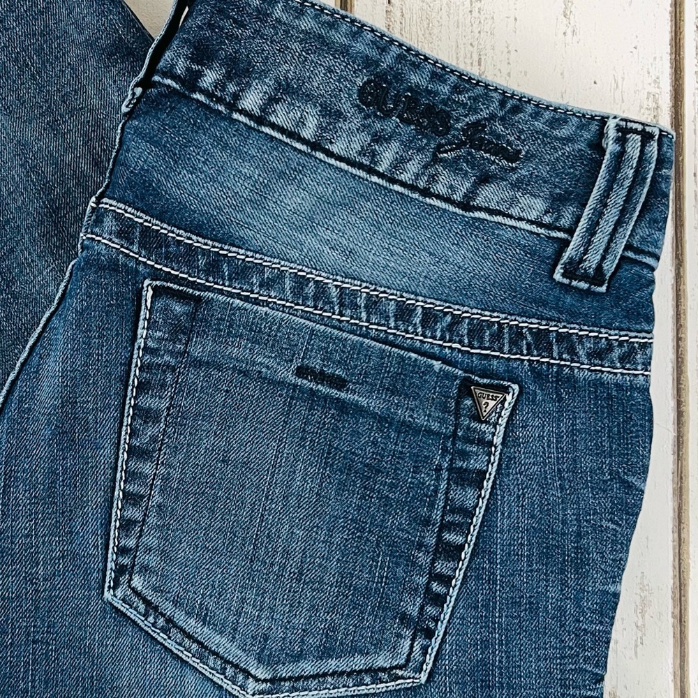 Guess Women’s Daredevil Skinny Leg Jeans Size 30 - Picture 2 of 12